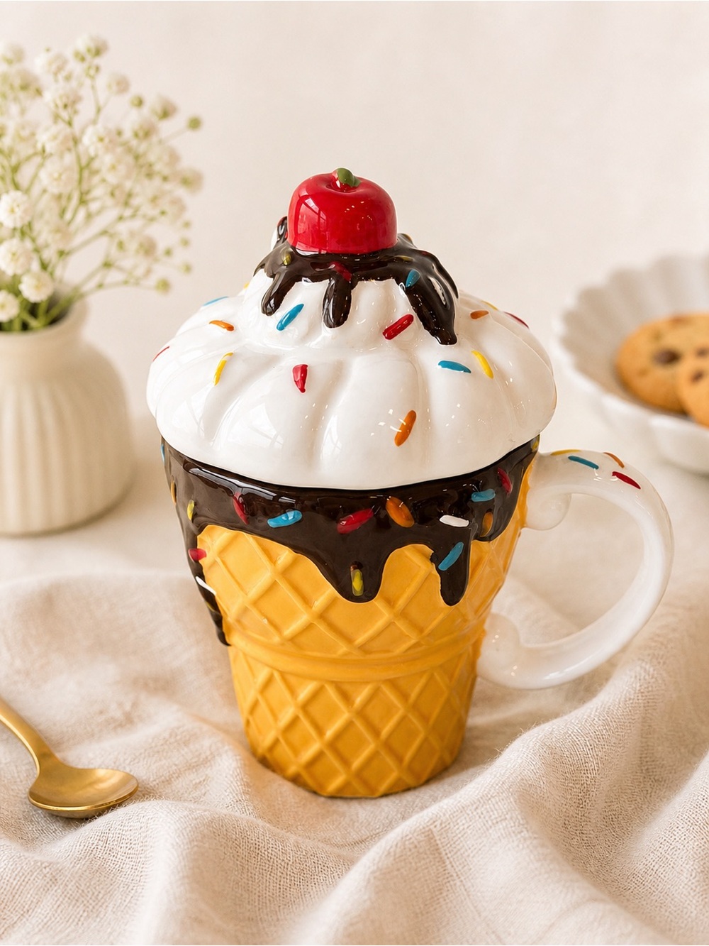 Vintage decorative Ice Cream cone ceramic Coffee Mug Cup with Decorative Lid